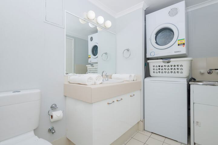 Room 45 of 77
