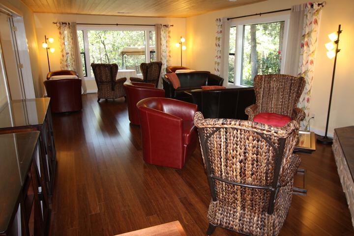 Hotel Interior 6 of 172