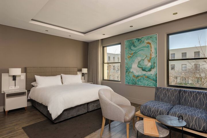 Room 9 of 125