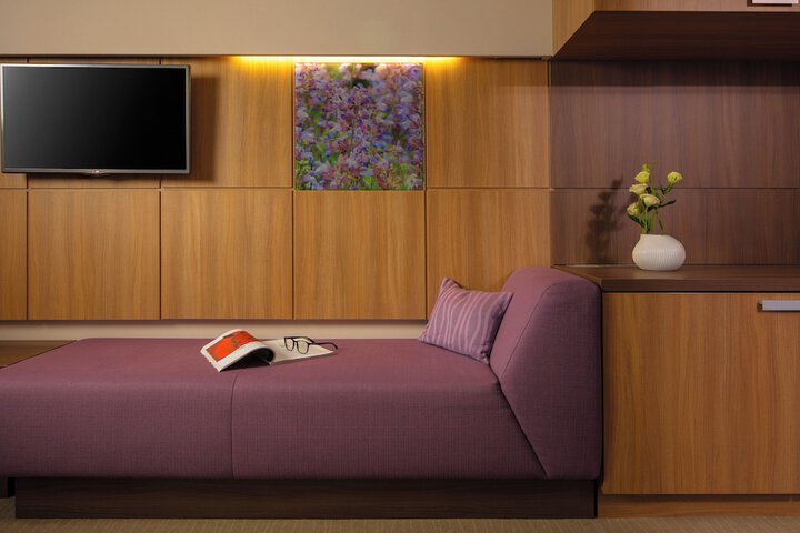 Room 6 of 89
