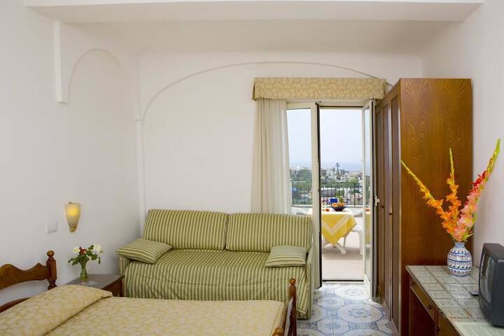 Room 16 of 71