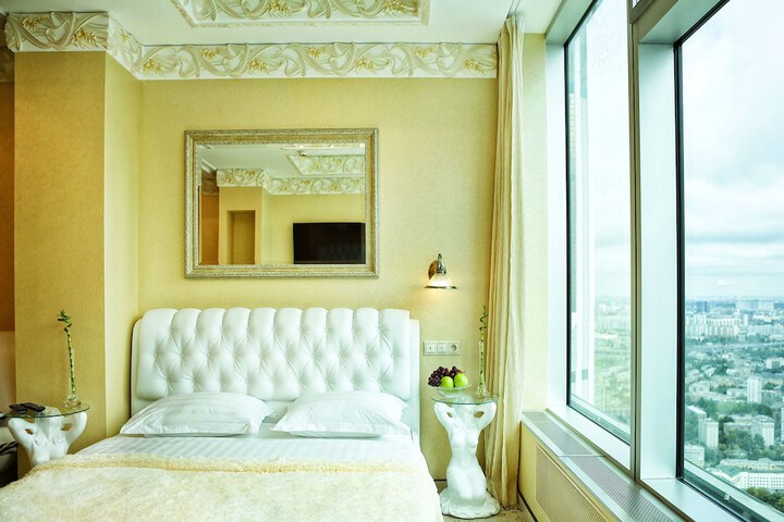 Room 12 of 62