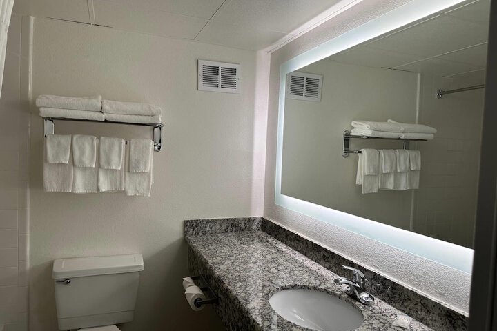 Room 43 of 88