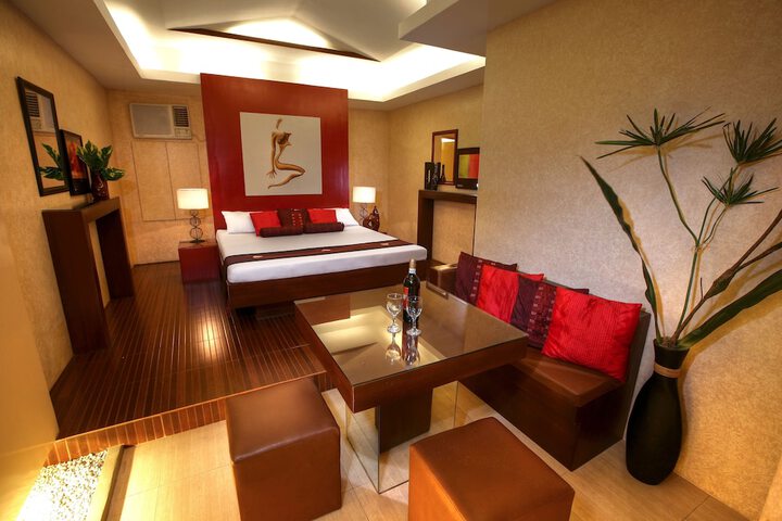 Room 3 of 34