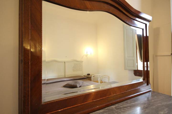 Room 7 of 31