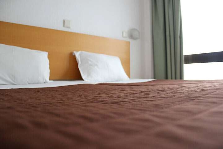 Room 9 of 17