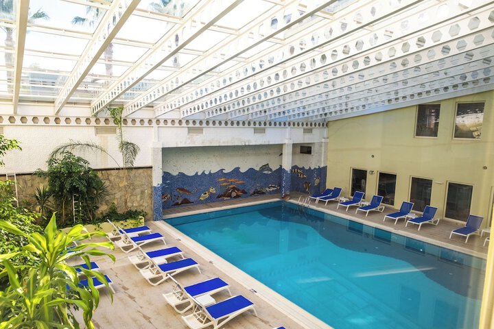 Pool 32 of 128