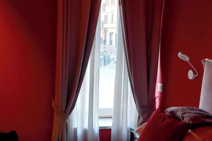 Room 17 of 51