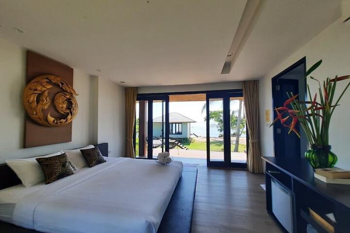 Room 5 of 54