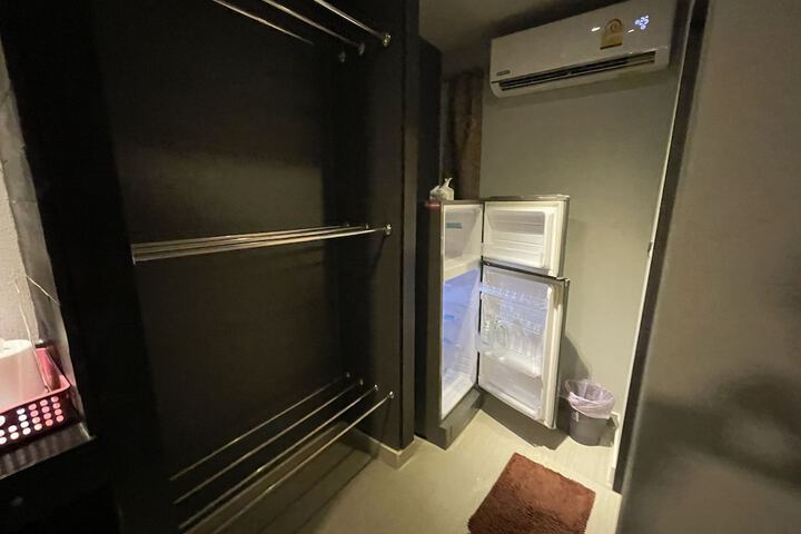Room 19 of 58