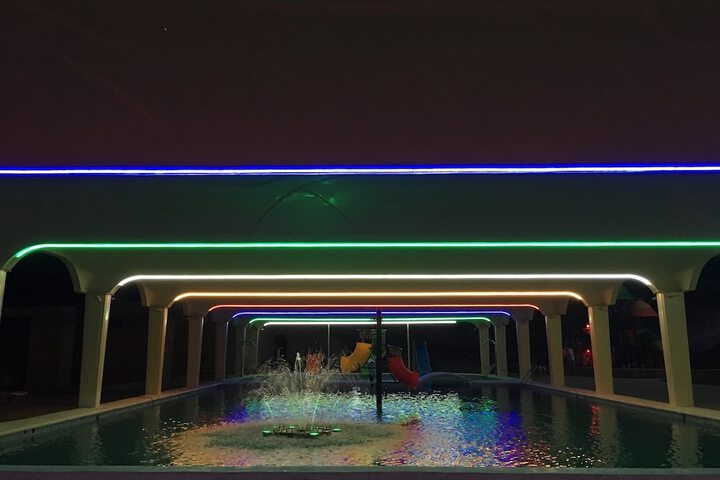 Pool Hotel