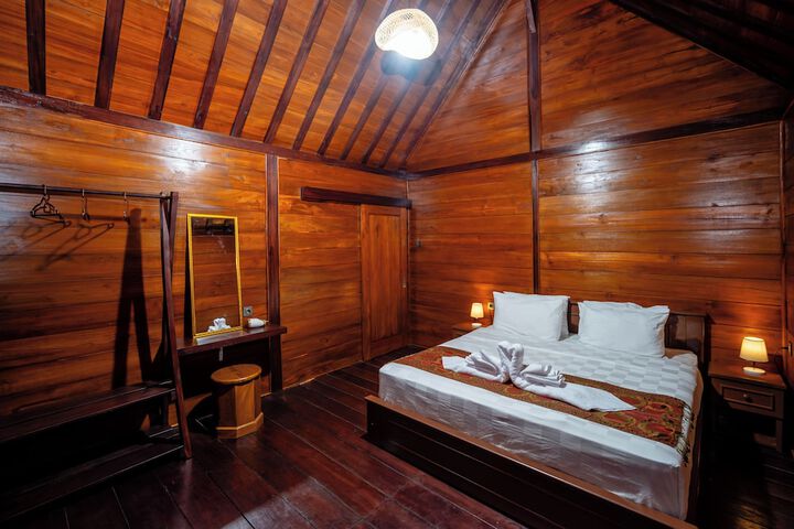 Room 7 of 46