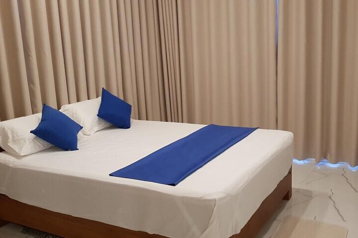 Room 9 of 51