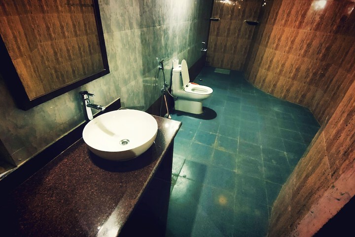 Room 14 of 56