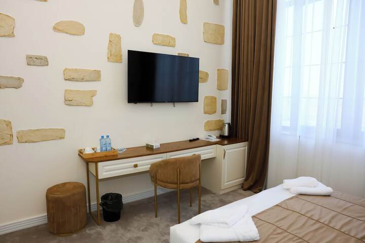 Room 75 of 133