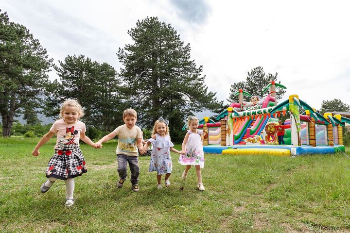 Childrens Activities 77 of 122