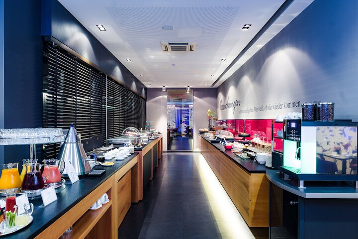 Dining 50 of 65