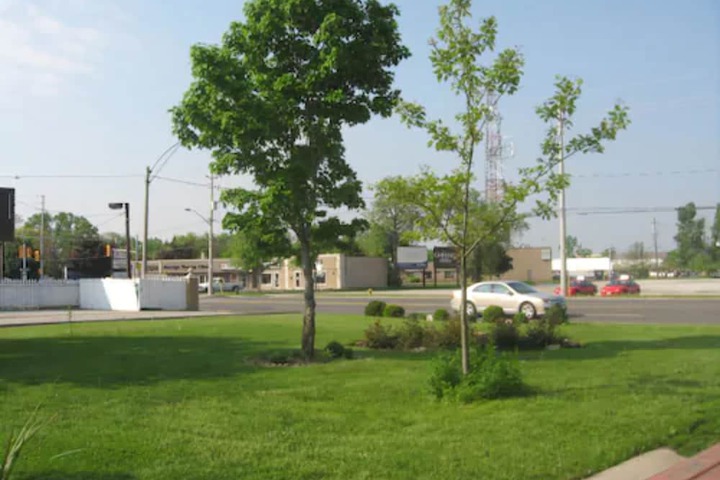 Property Grounds 38 of 44