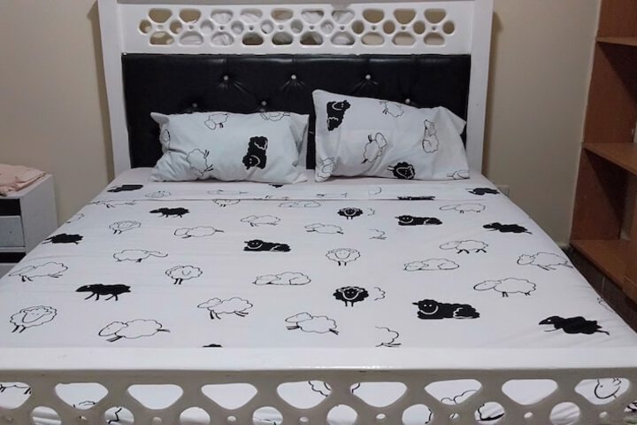 Room 11 of 20