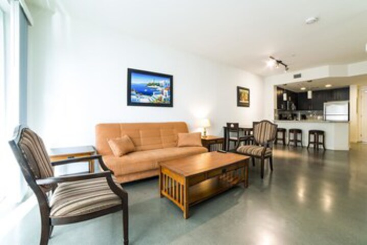 Room 5 of 11