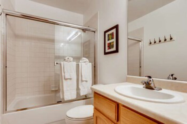 Room 5 of 29