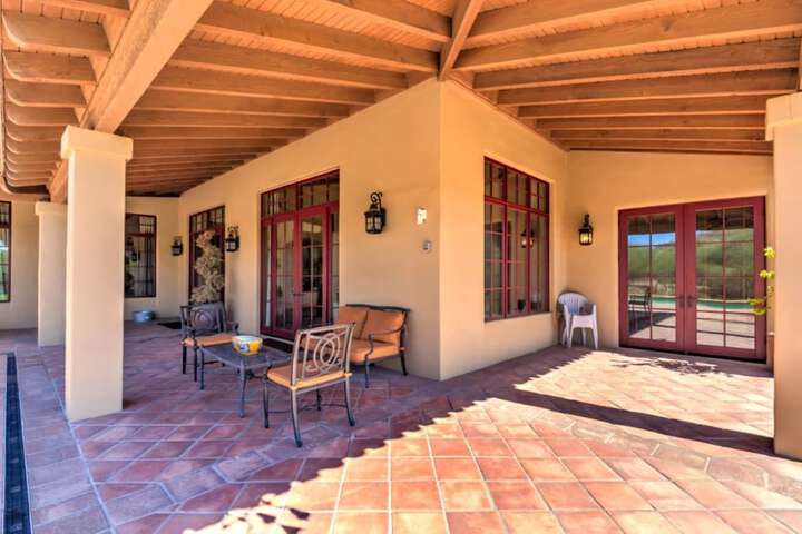 Terrace/Patio 38 of 39