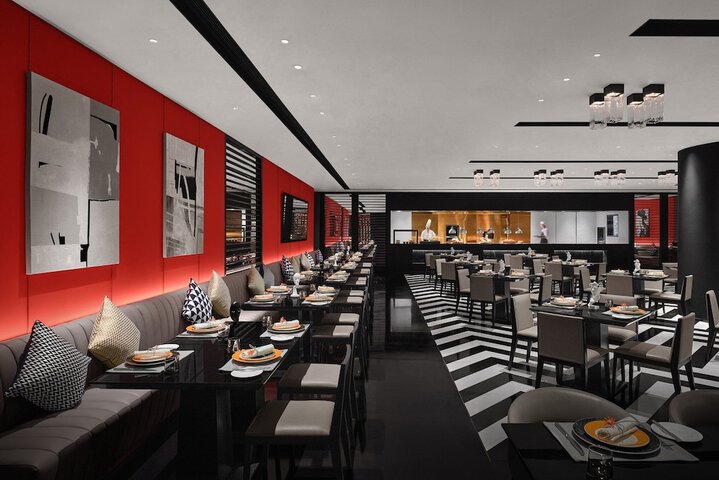 Dining 40 of 80