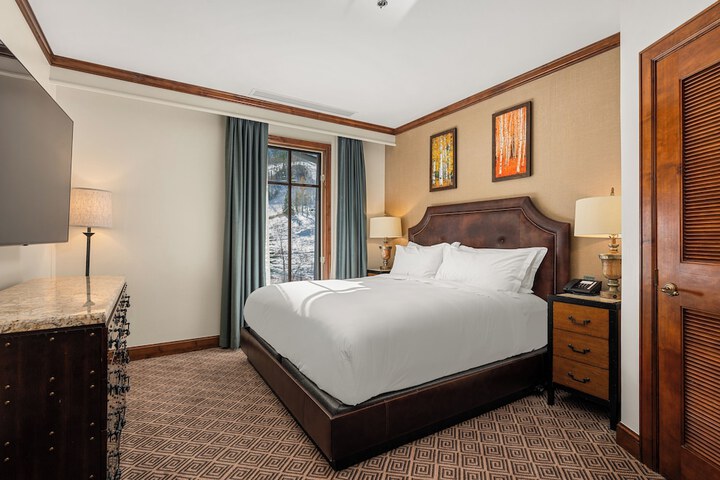 Room 12 of 92