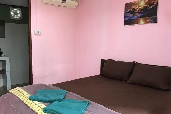 Room 5 of 44