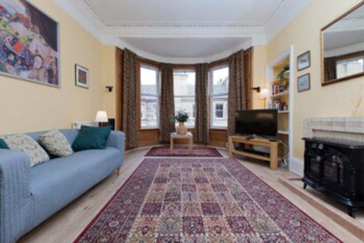 Room 10 of 30