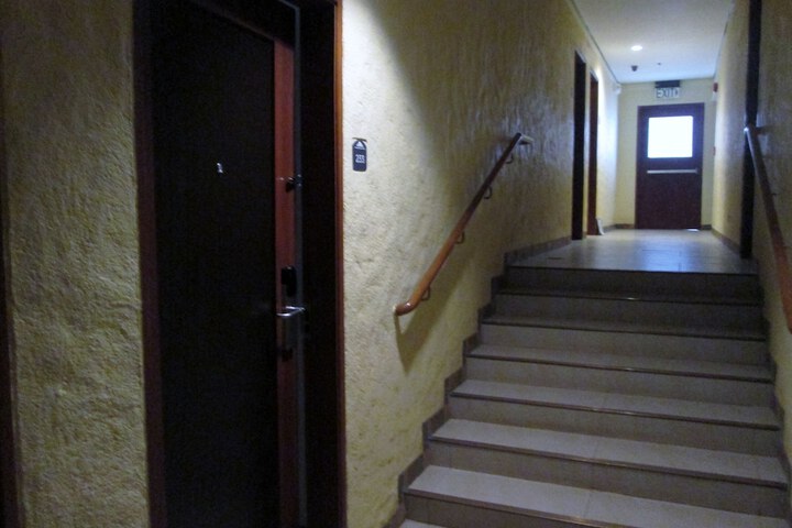 Ballroom/Hall 75 of 96