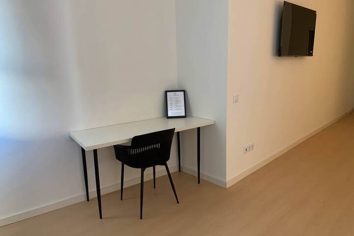 Room 14 of 22
