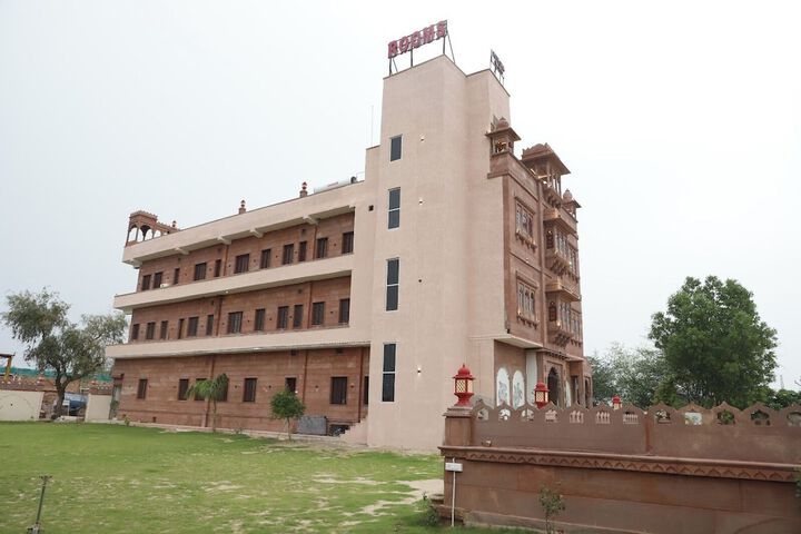 Hotel 18 of 18