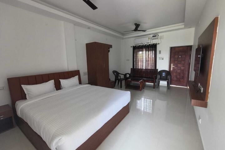 Room 3 of 21