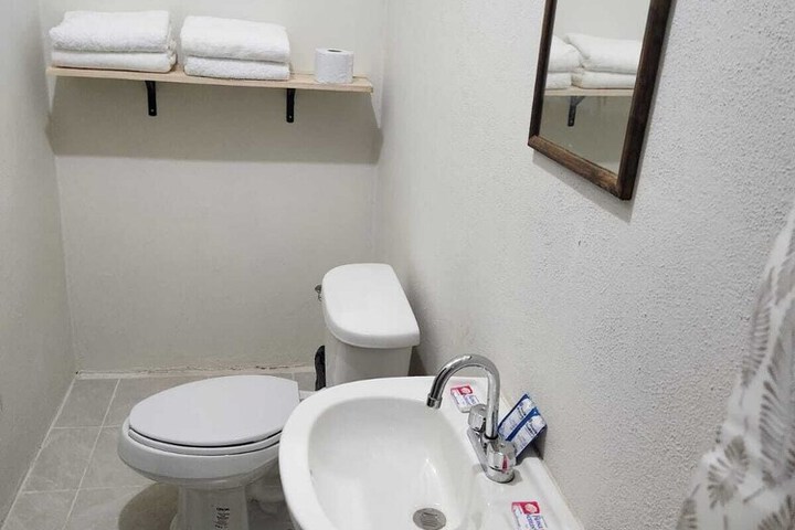 Room 11 of 17