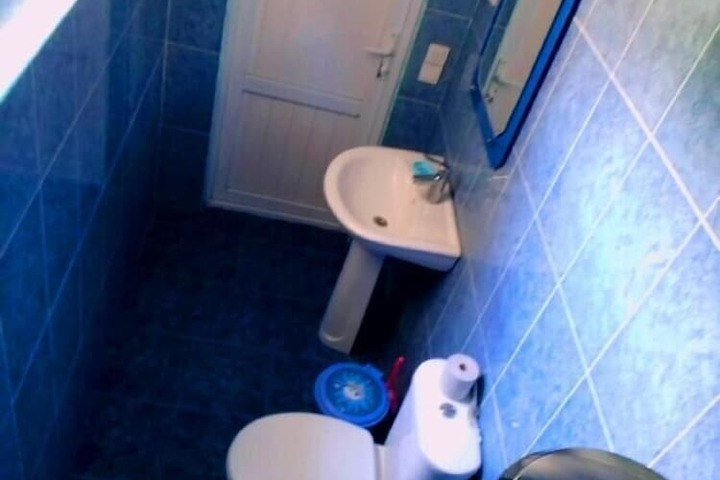 Room 9 of 15