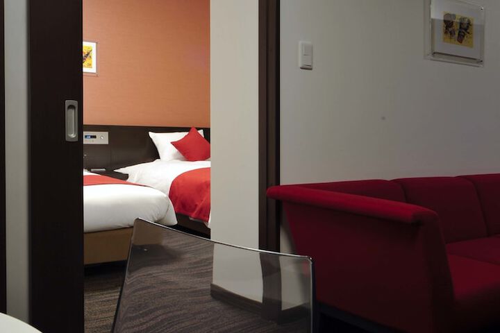 Room 19 of 54