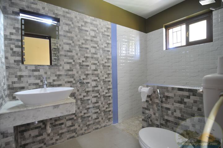 Clean Restrooms