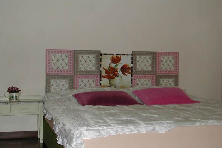 Room 9 of 43