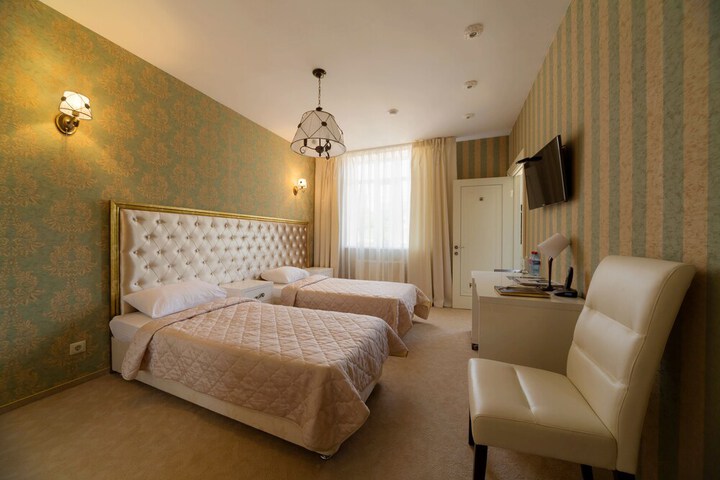 Room 33 of 75