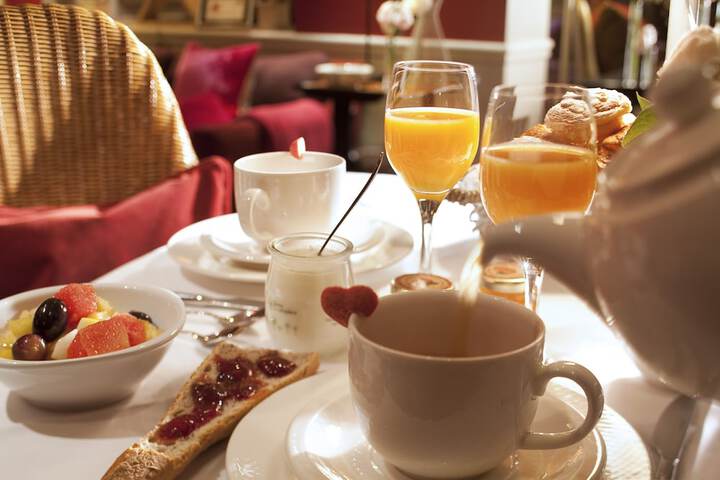Breakfast/Coffee Service 40 of 48