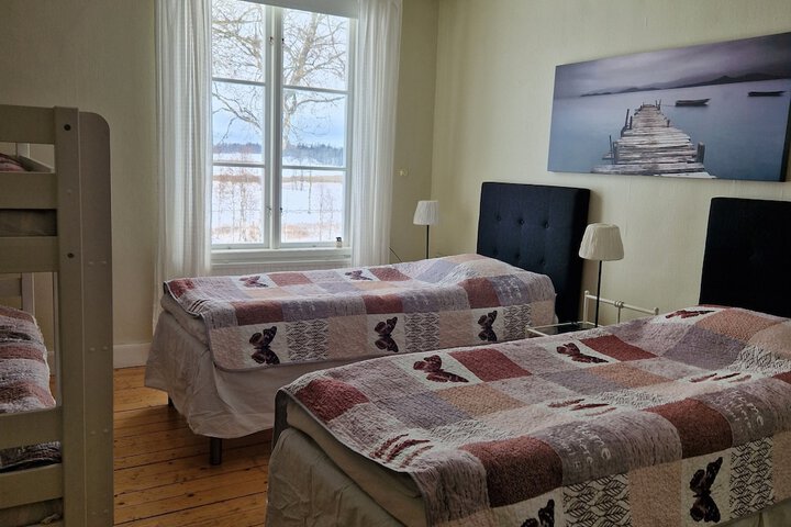 Room 7 of 68