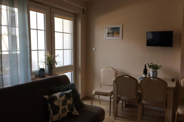 Room 2 of 16