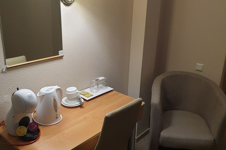 Room 7 of 71