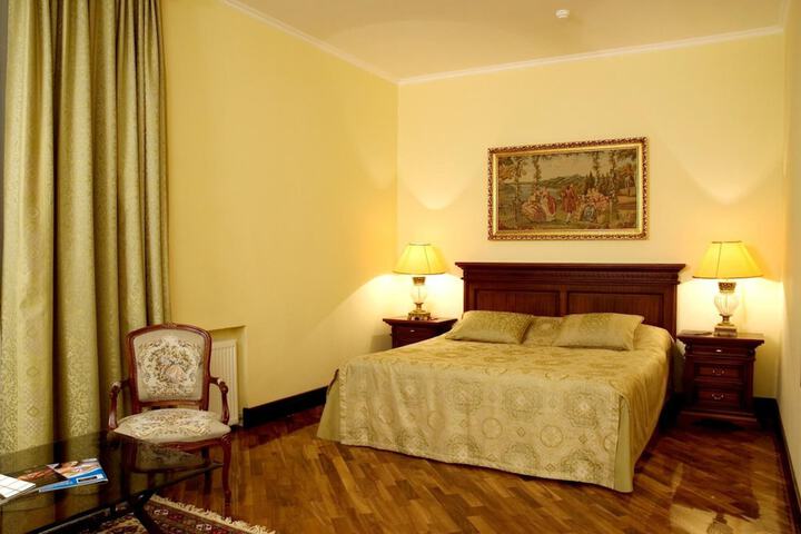 Room 19 of 58