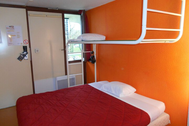 Room 5 of 41