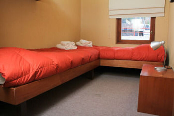Room 5 of 10