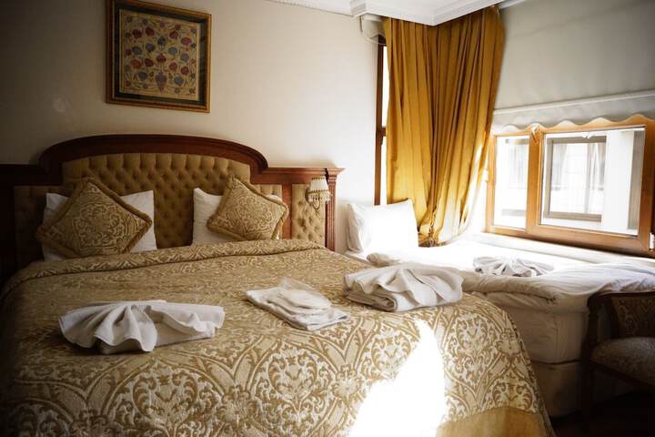 Room 29 of 77
