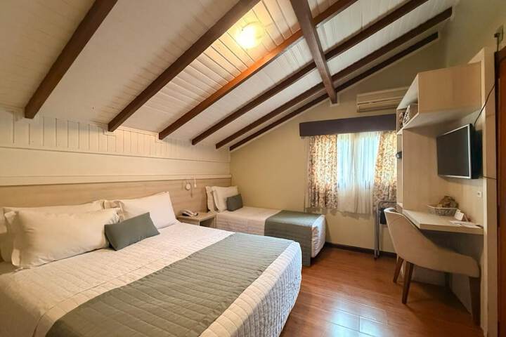 Room 44 of 78