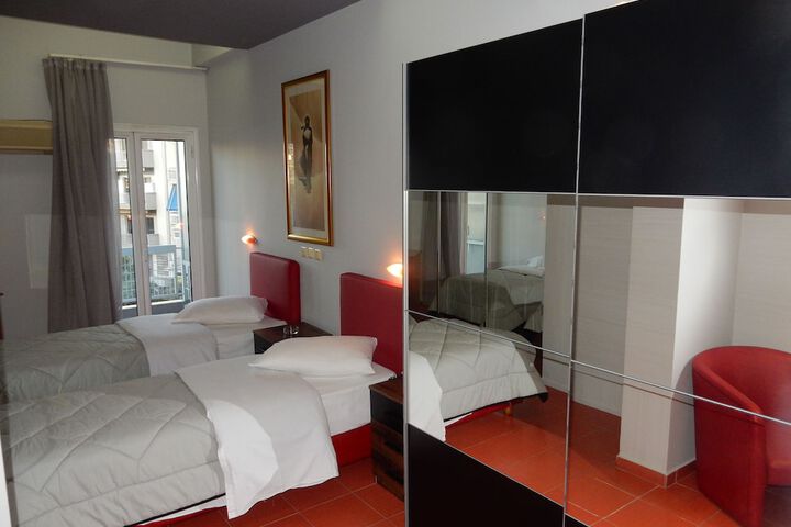 Room 17 of 60